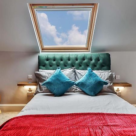 Luxury Spacious Pad With Games Room Sheffield Exterior photo